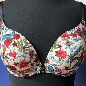 Ed Hardy print bra. 40DD
